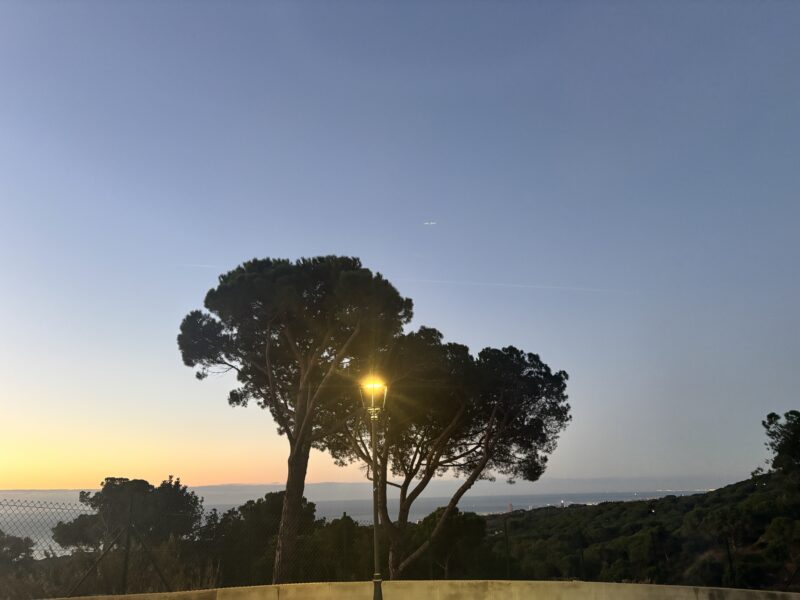 COLECCIÓN PRIVADA · LLAVANERES- ¡La última gran parcela plana con vistas al mar!