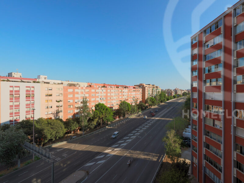 Tríplex a estrenar con parking en Barcelona