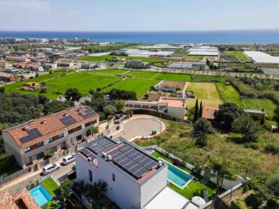 COLECCIÓN PRIVADA · Casa full equip con ascensor, piscina y vistas