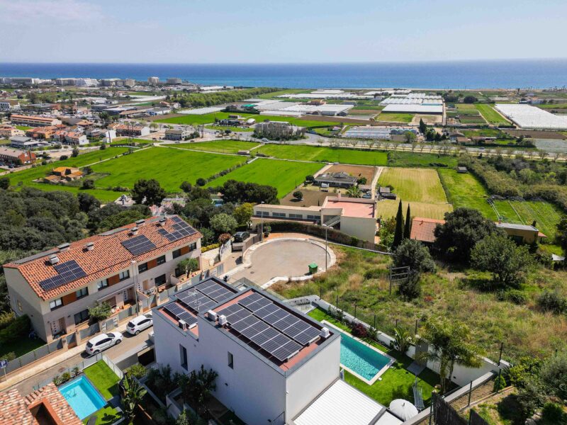 COLECCIÓN PRIVADA · Casa full equip con ascensor, piscina y vistas