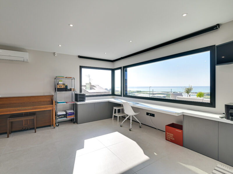 COLECCIÓN PRIVADA · Casa full equip con ascensor, piscina y vistas