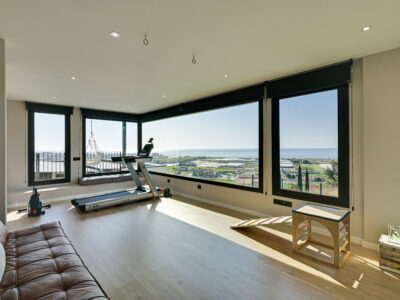 COLECCIÓN PRIVADA · Casa full equip con ascensor, piscina y vistas